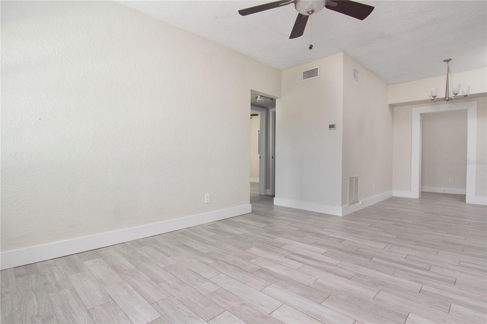 HOURGLASS HOMES - Residential Lease