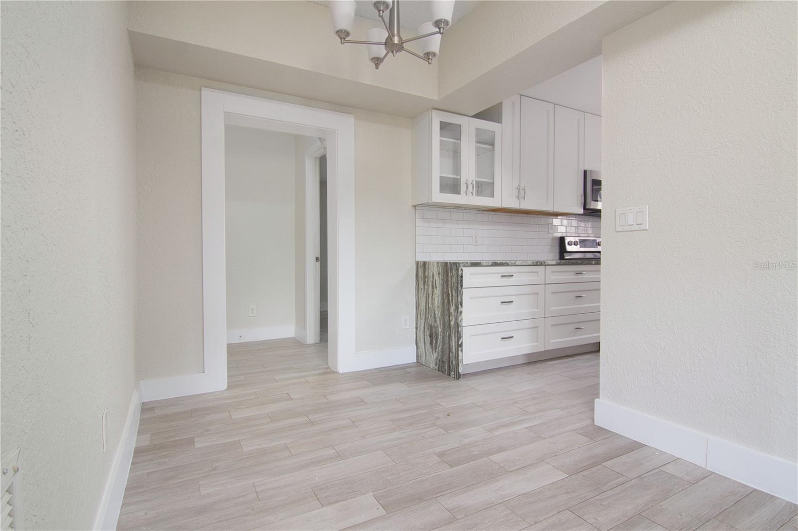 HOURGLASS HOMES - Residential Lease