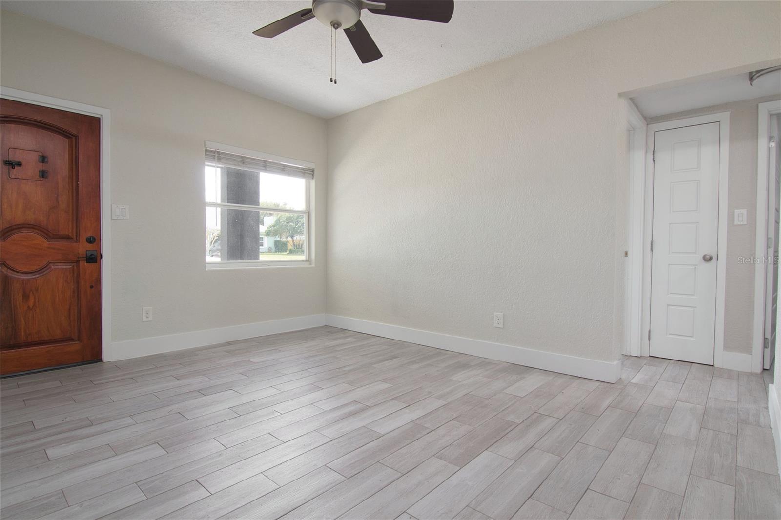 HOURGLASS HOMES - Residential Lease