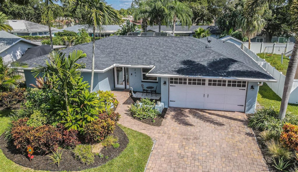 Photo of 1241 Stony Brook Lane, Dunedin, FL 34698 (MLS # TB8556632)