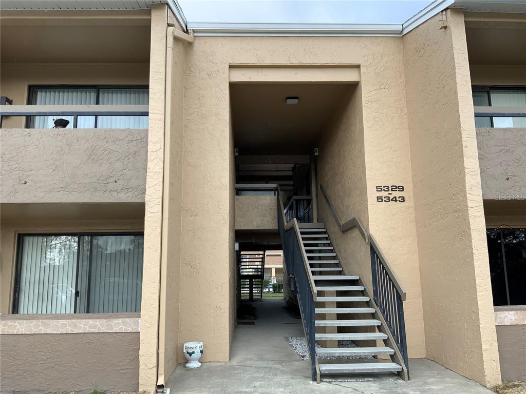 Photo of 5333 Vineland Road #101, Orlando, FL 32811 (MLS # S5142495)