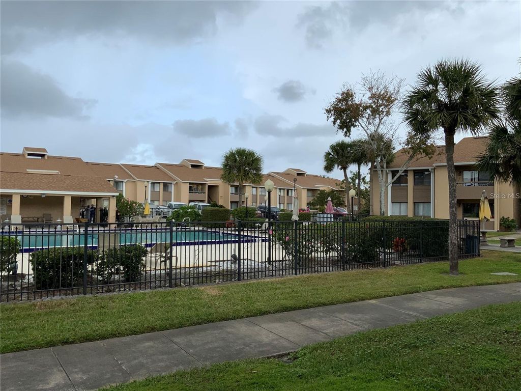 Photo of 5333 Vineland Road #101, Orlando, FL 32811 (MLS # S5142495)