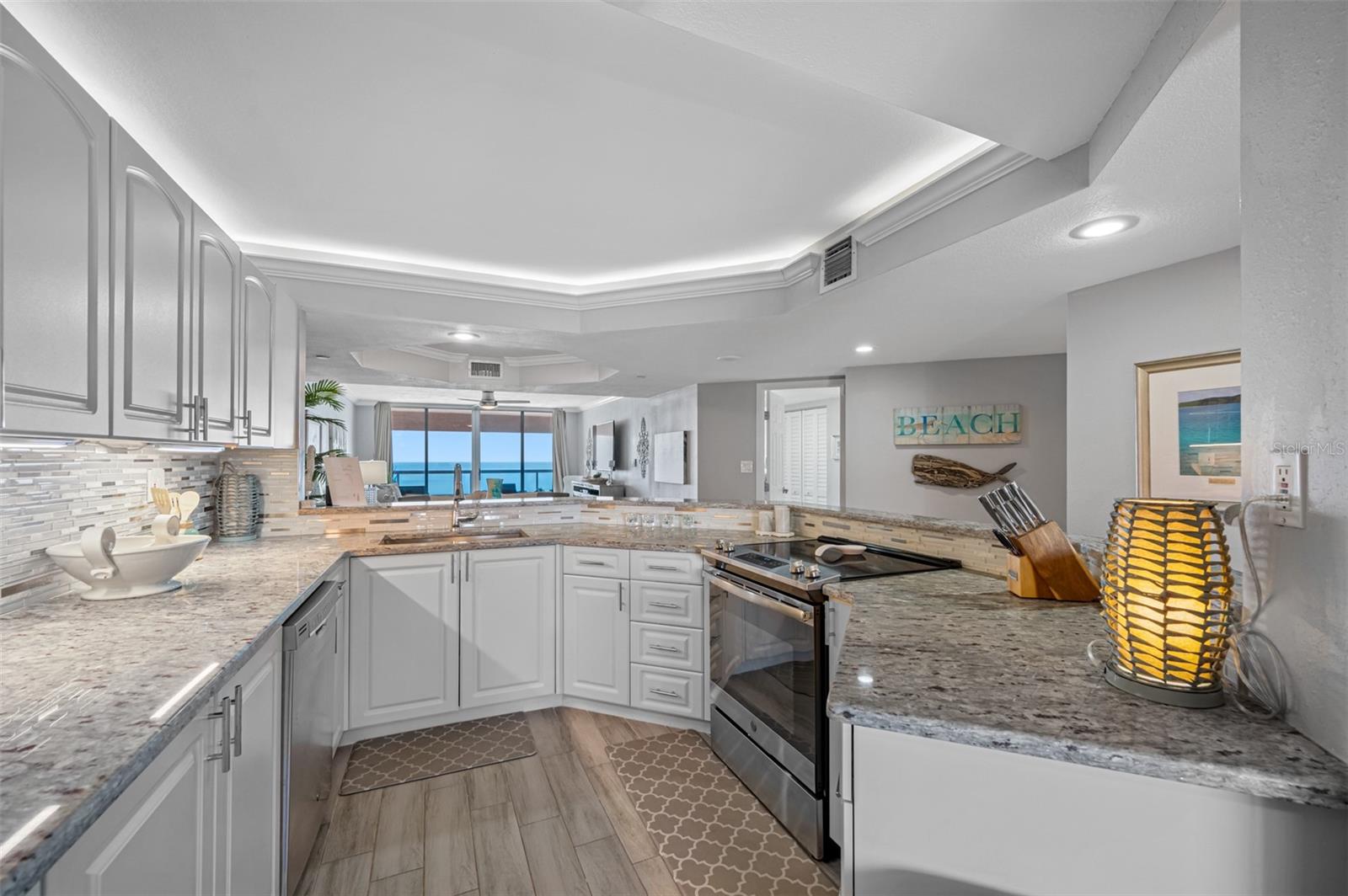 CRESCENT BEACH CLUB ONE CONDO - Residential