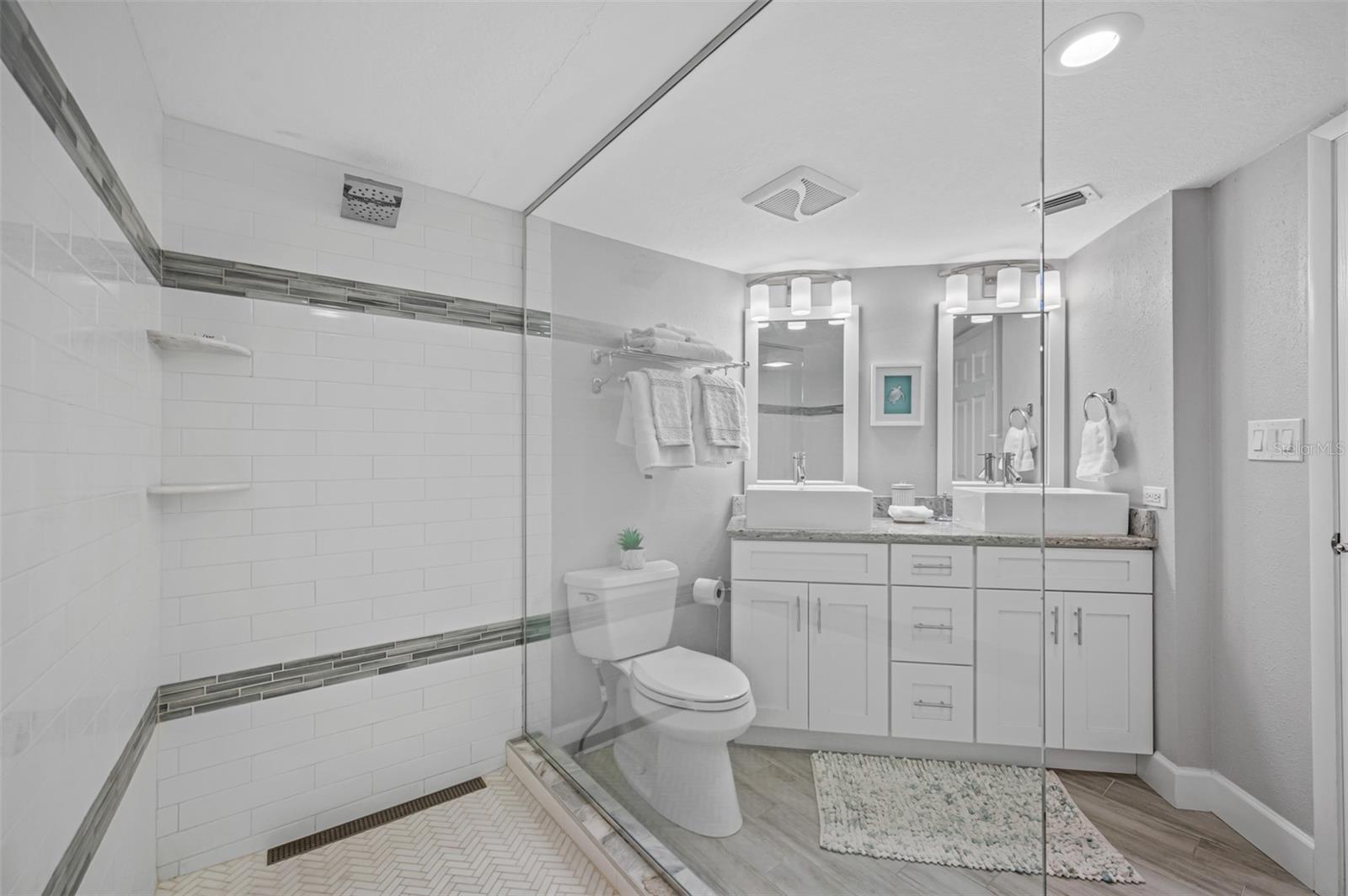 CRESCENT BEACH CLUB ONE CONDO - Residential