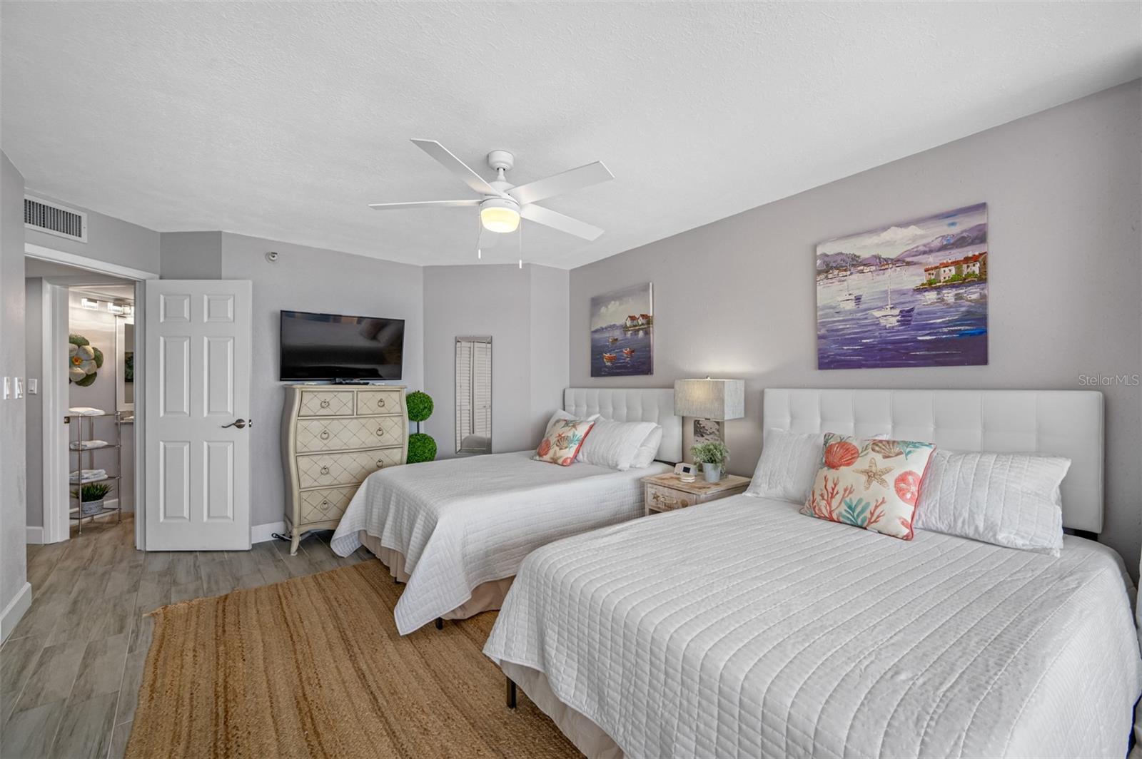 CRESCENT BEACH CLUB ONE CONDO - Residential