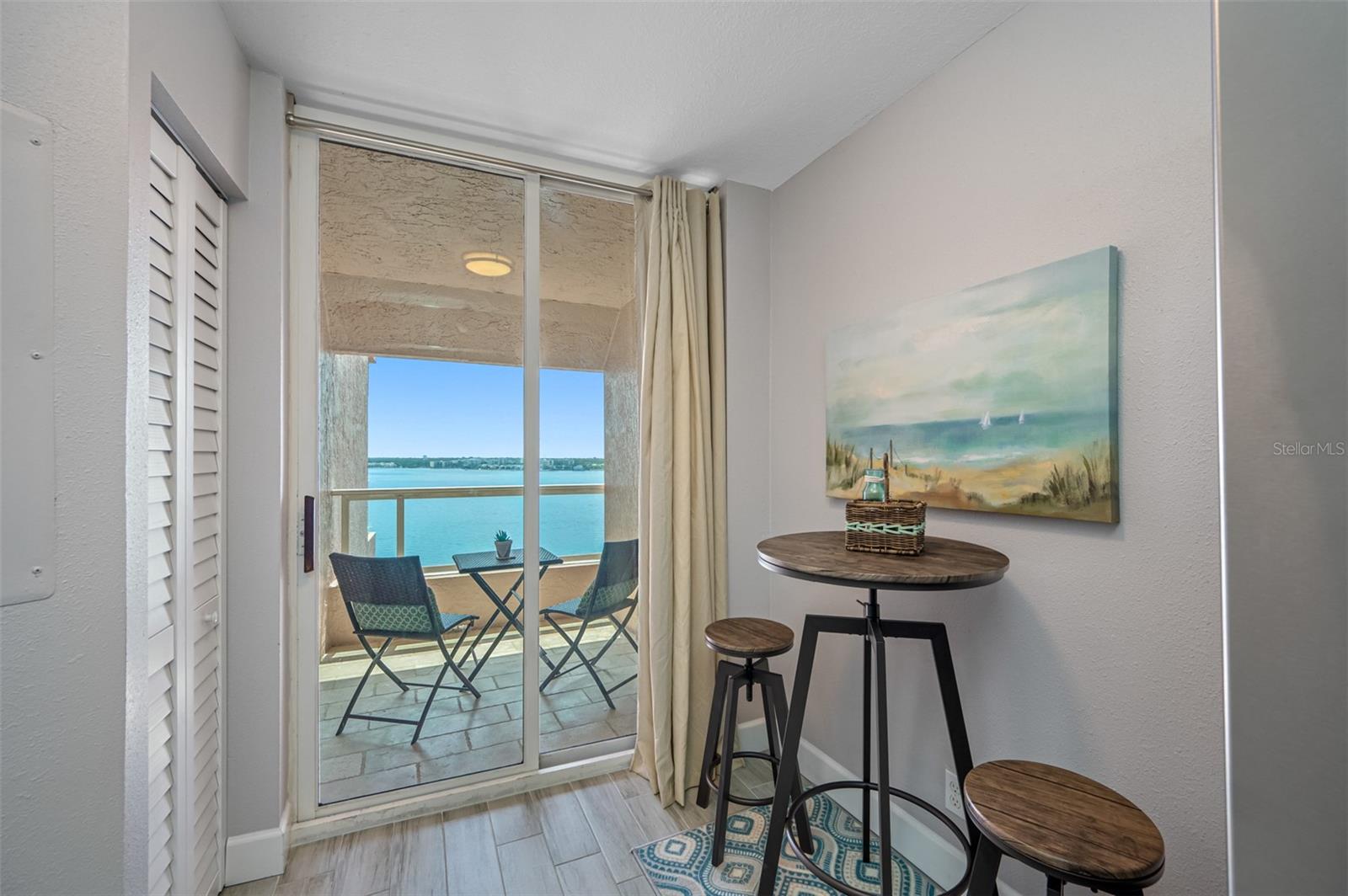 CRESCENT BEACH CLUB ONE CONDO - Residential