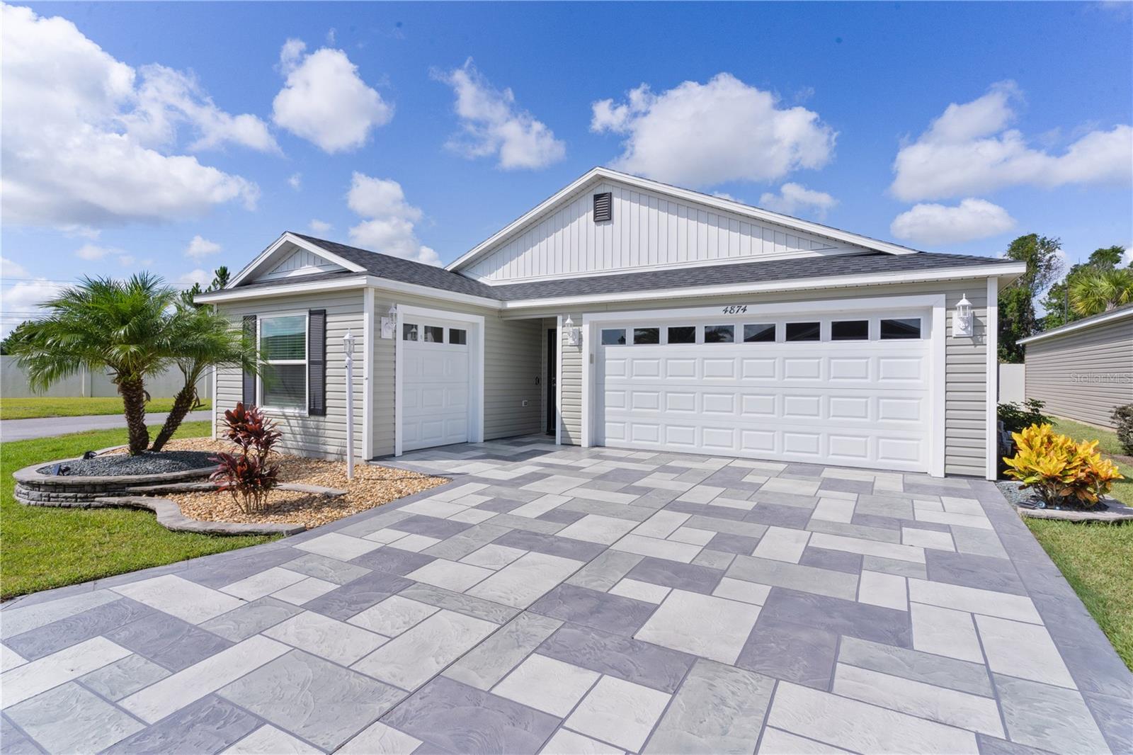 4874 NOREEN COURT