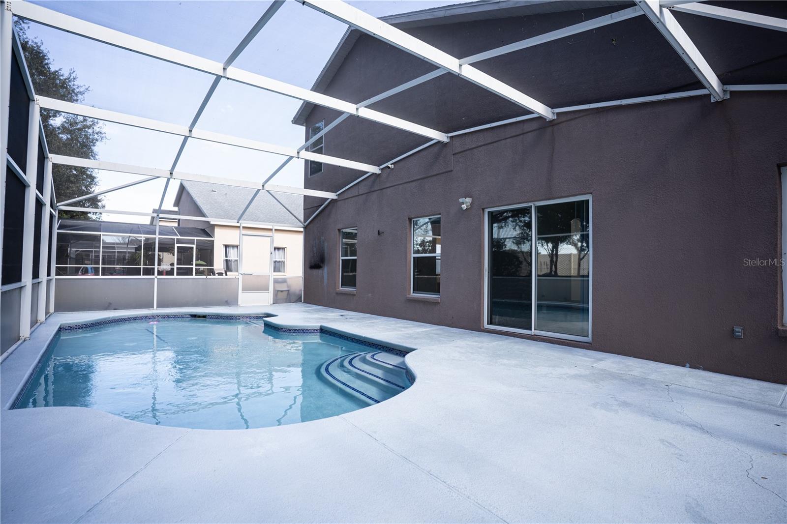 HAMPTON ESTATES - Residential Lease