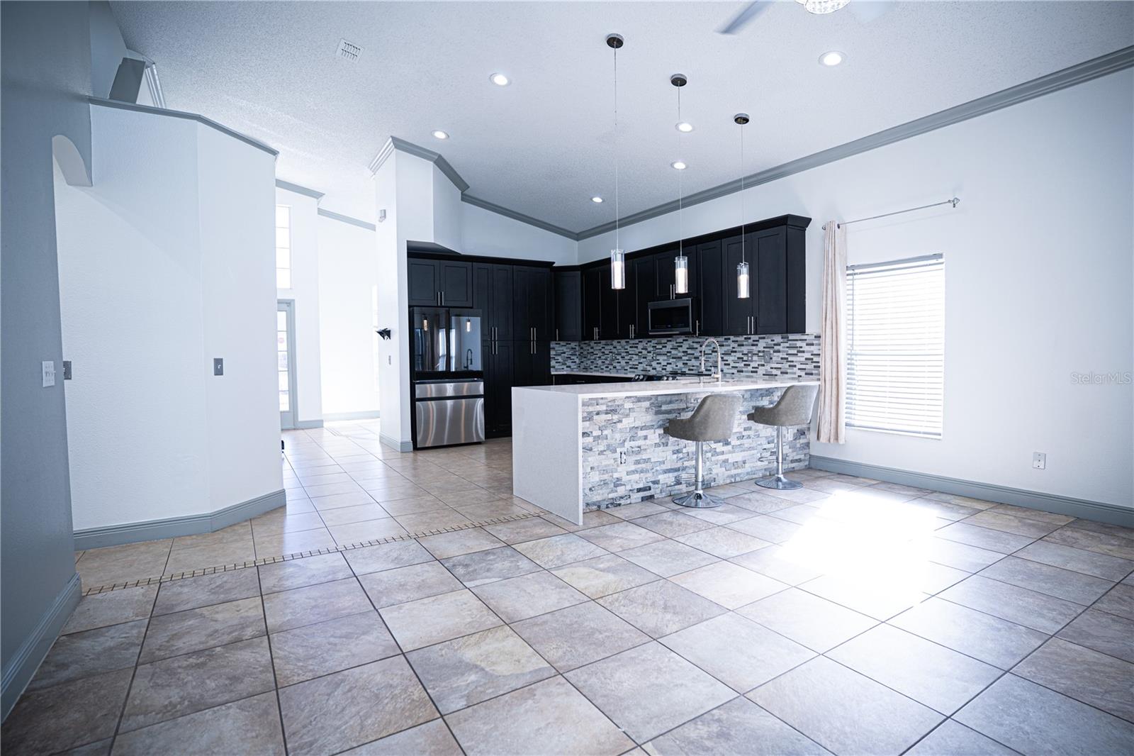 HAMPTON ESTATES - Residential Lease