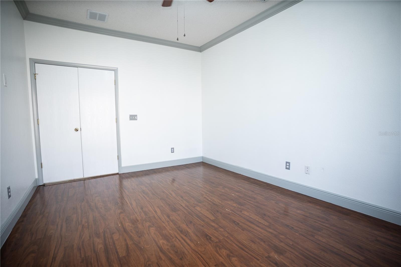 HAMPTON ESTATES - Residential Lease