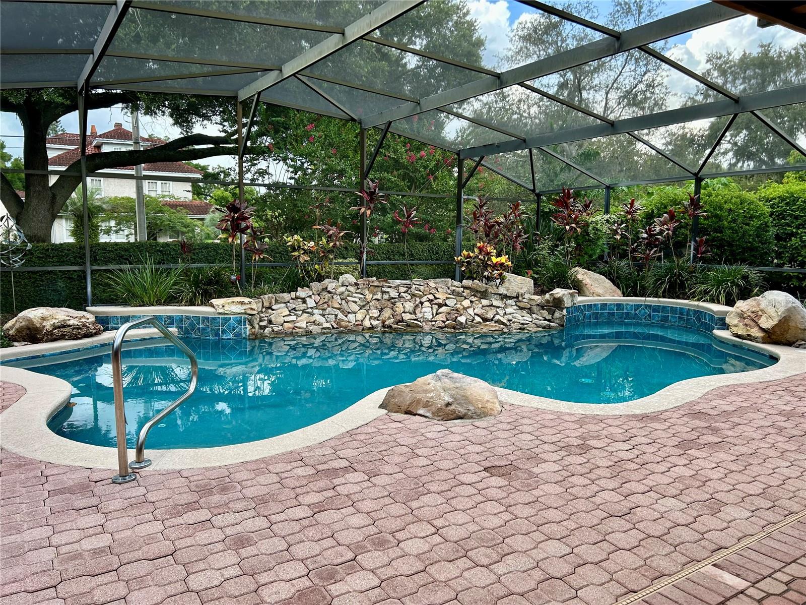 3336 EDGECLIFFE DRIVE