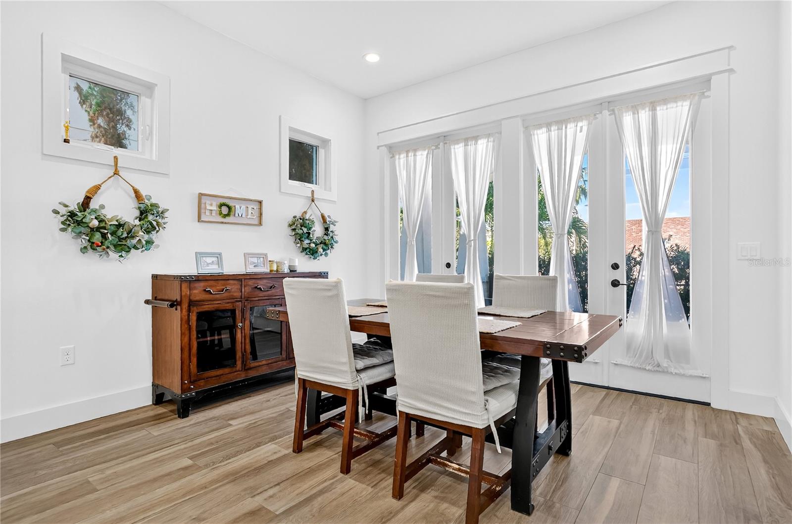 COUNTRY CLUB ADD - Residential