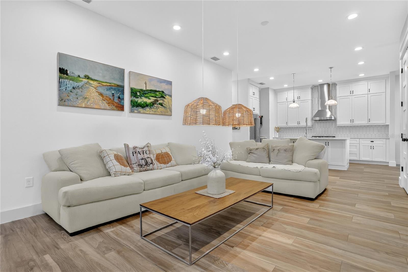 COUNTRY CLUB ADD - Residential