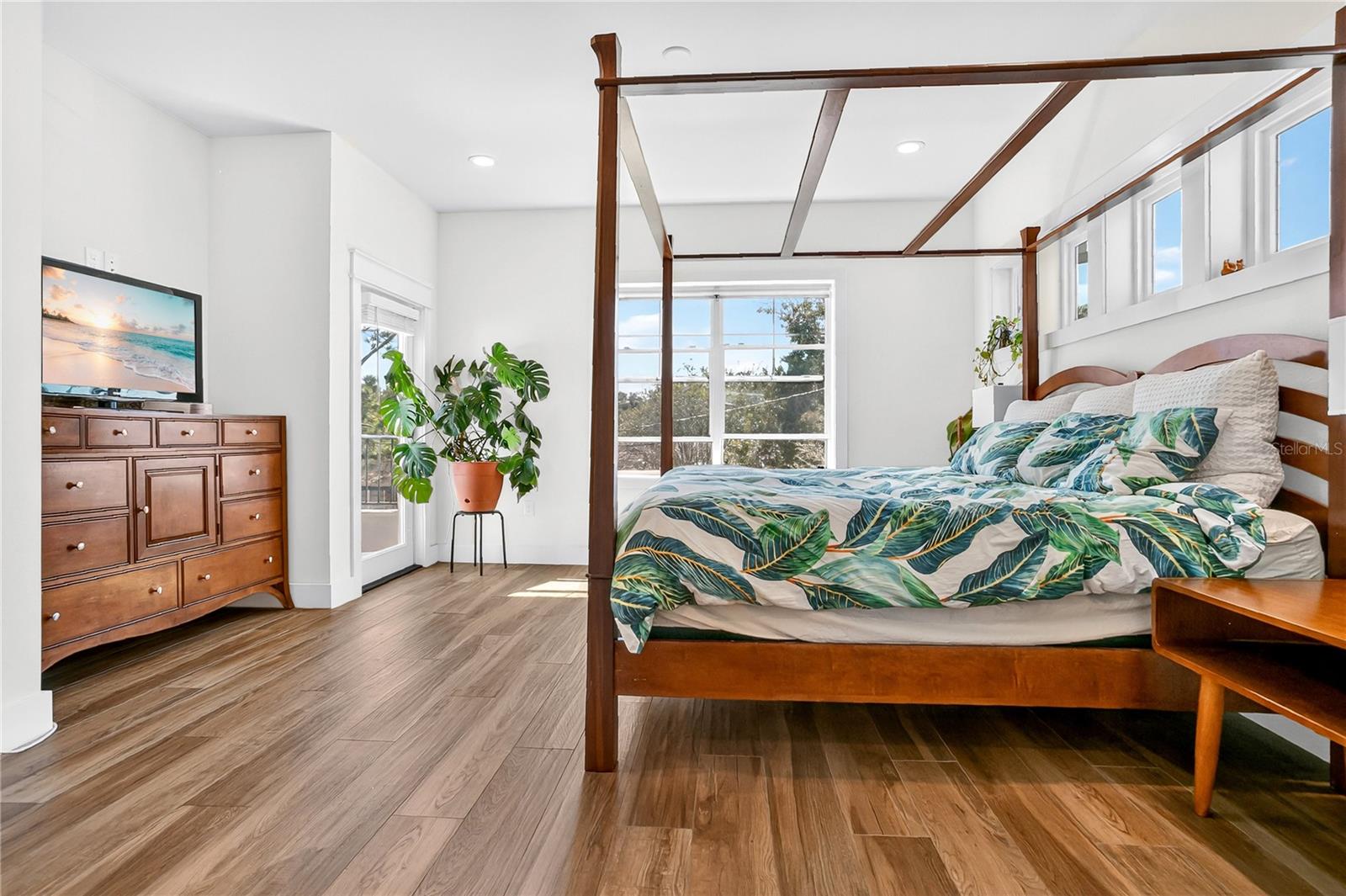 COUNTRY CLUB ADD - Residential