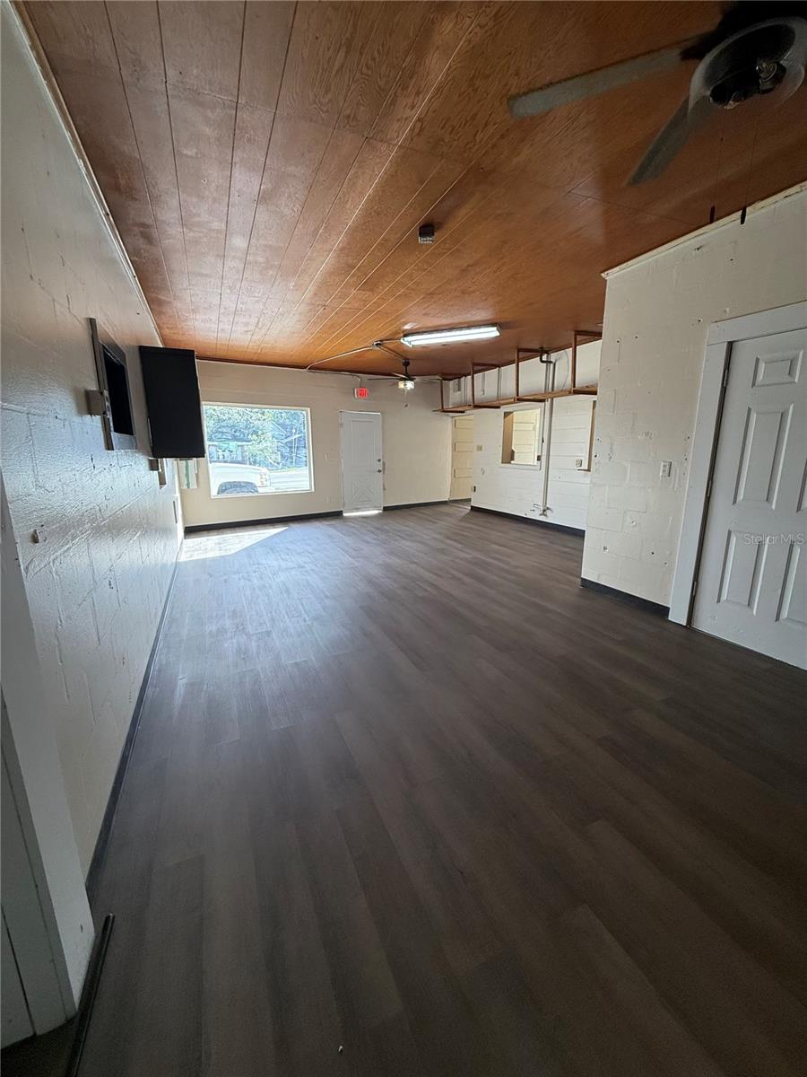 INWOOD - Commercial Sale