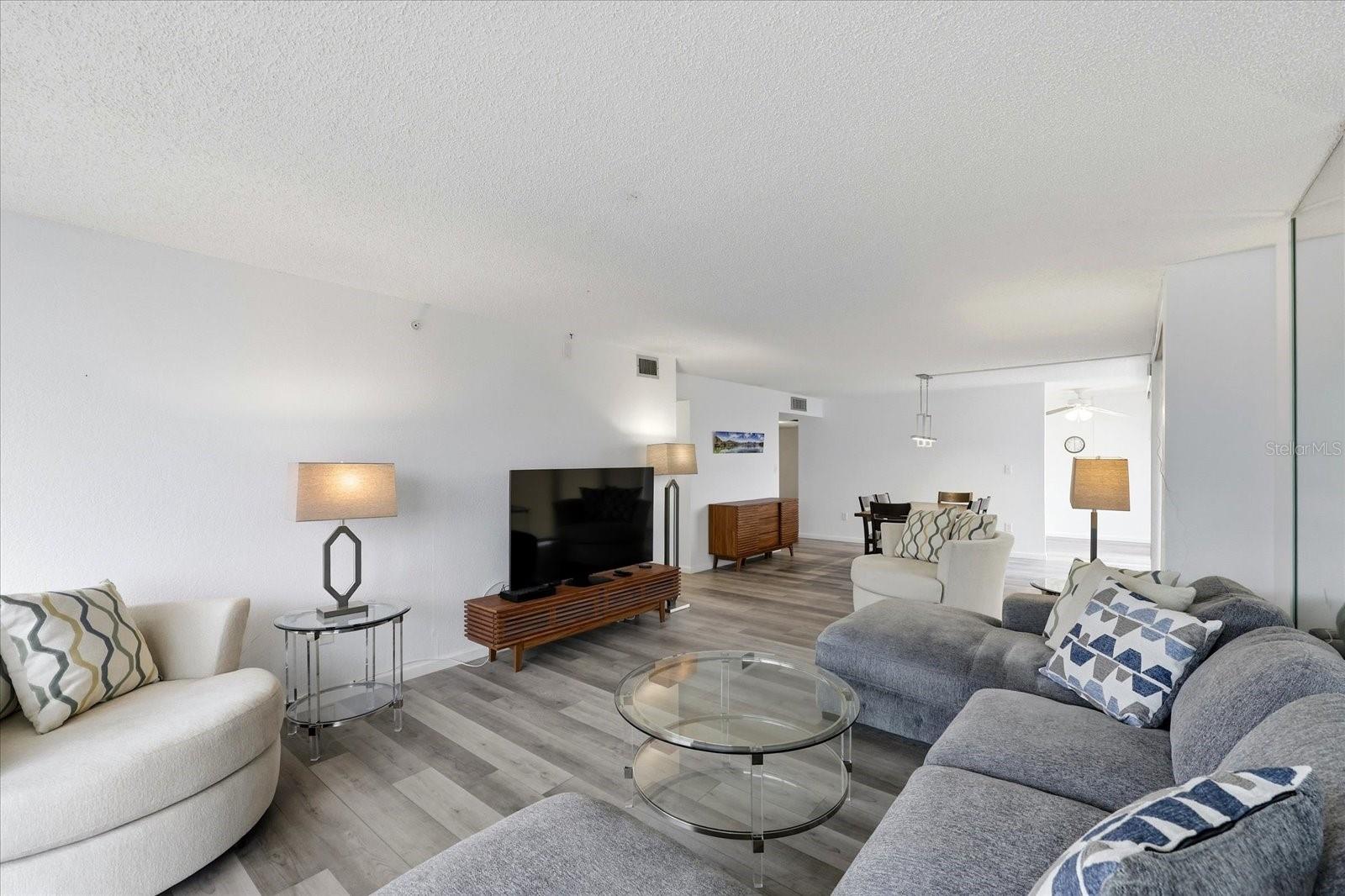 STARBOARD TOWER - Residential