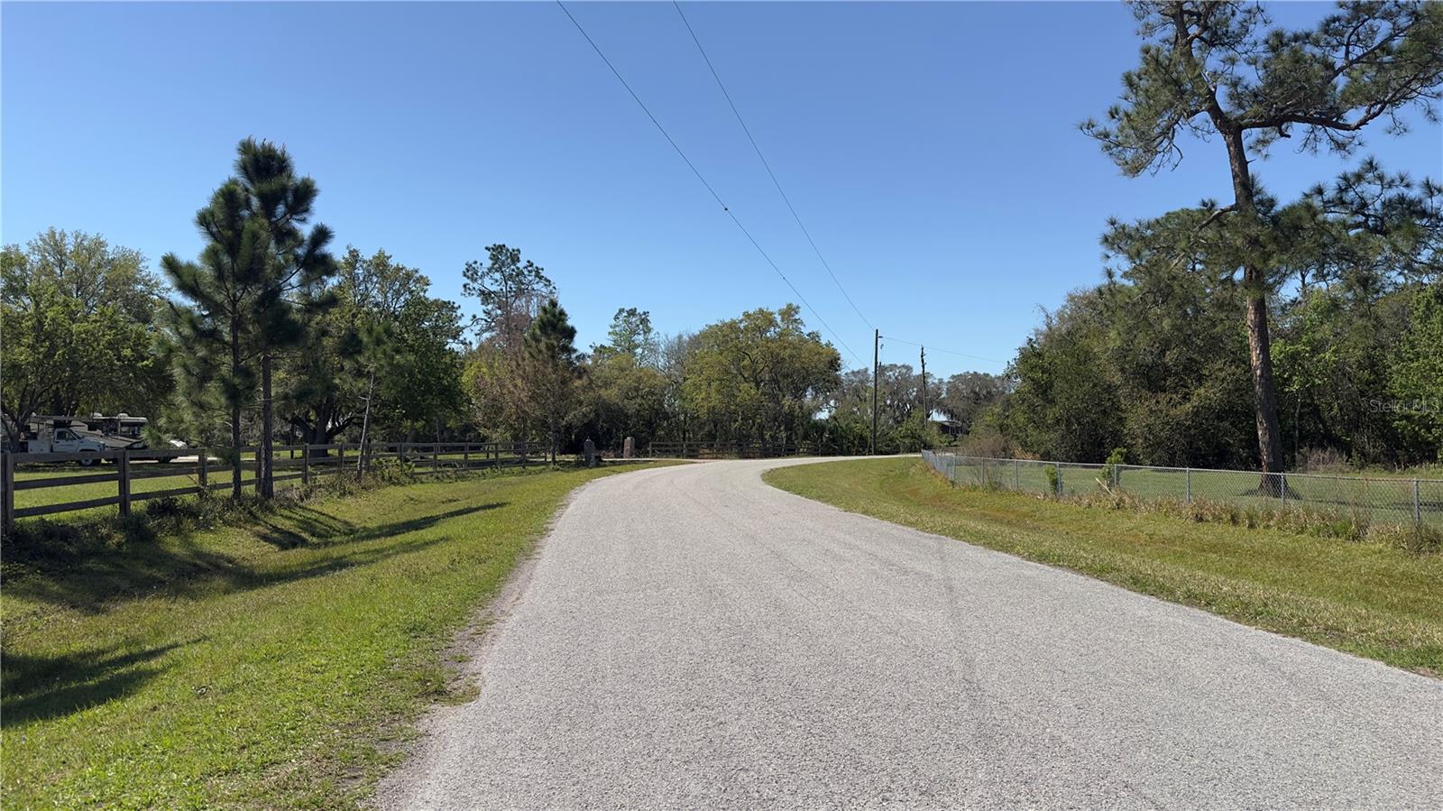 Fantastic lot located in Saint Cloud, very close to Narcosee Road and Lake Nona. If you have clients looking to build a spacious house, with the feeling of living in the countryside, surrounded by nature, this is the ideal place. A 2.38 acres, this lot, which combines the tranquility of the countryside but close to all the commercial, educational, financial and medical services that the area offers. With the possibility of outdoor activities and build a pool to enjoy the Florida sun. Call me for more information.