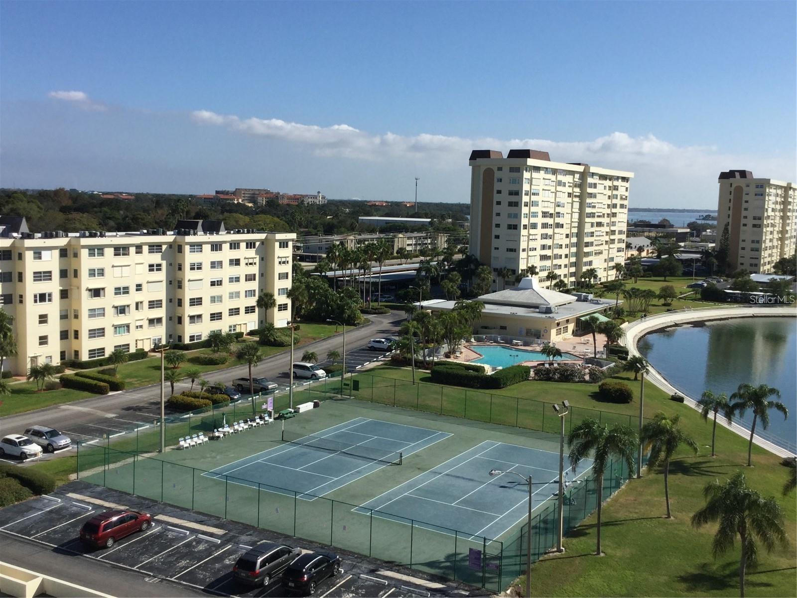 LEXINGTON TOWERS CONDO - Residential