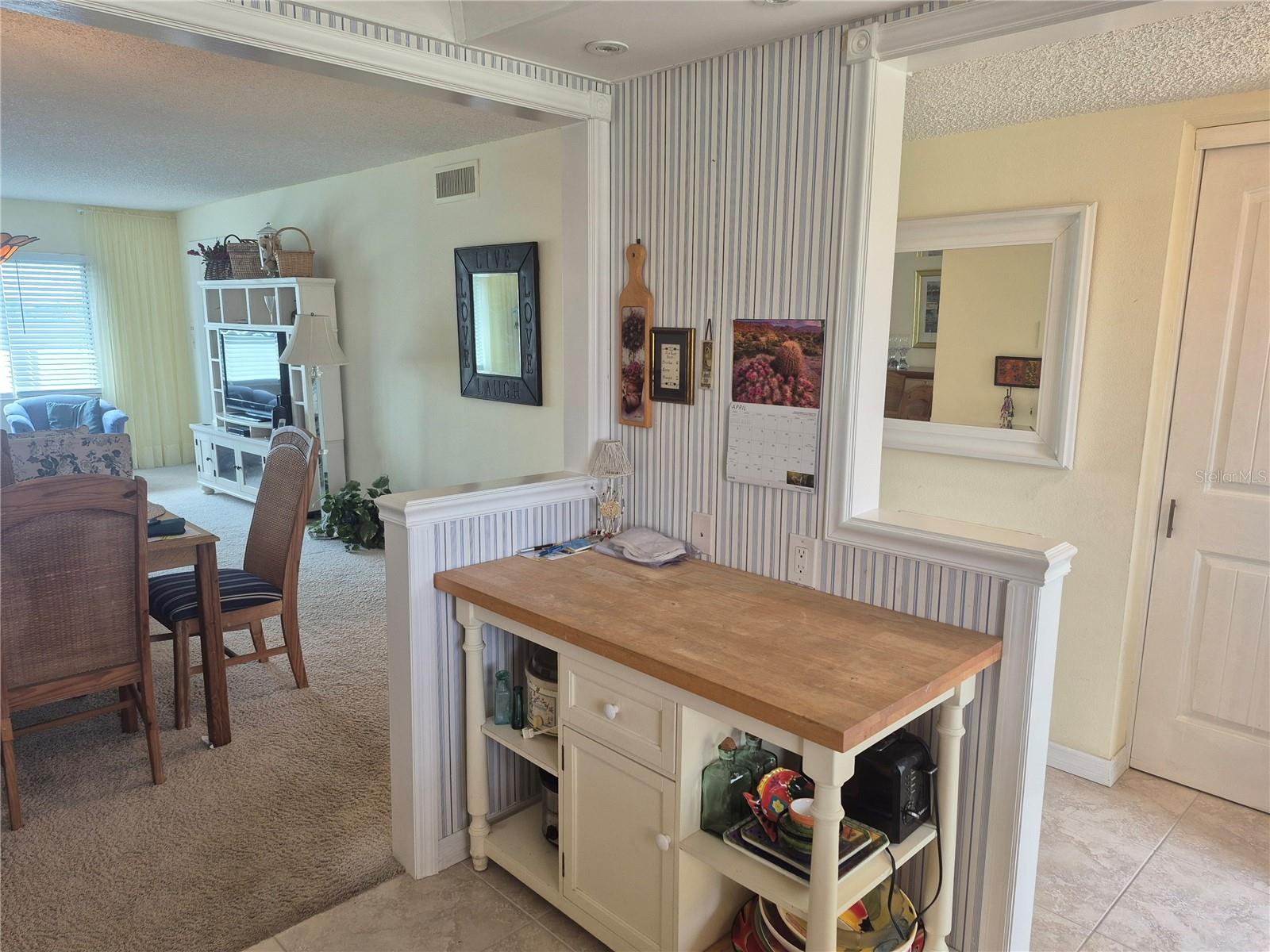 LEXINGTON TOWERS CONDO - Residential