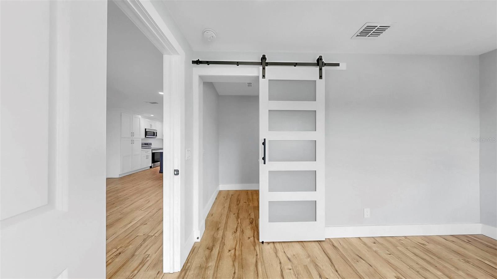 YARDARM CONDO PH I - Residential Lease