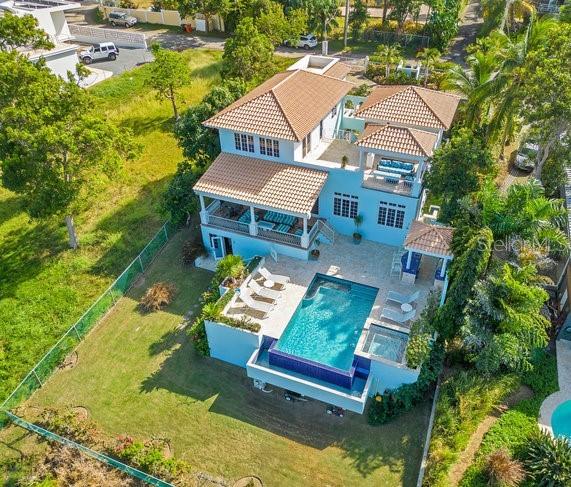 COLINA LINDA - Residential