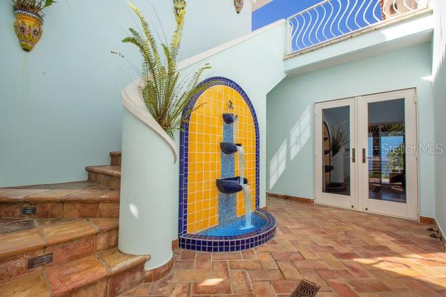 COLINA LINDA - Residential