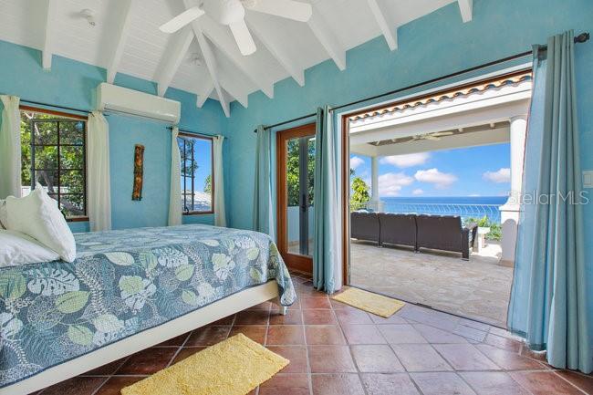 COLINA LINDA - Residential