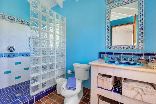 COLINA LINDA - Residential