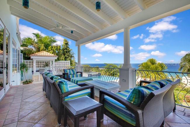 COLINA LINDA - Residential