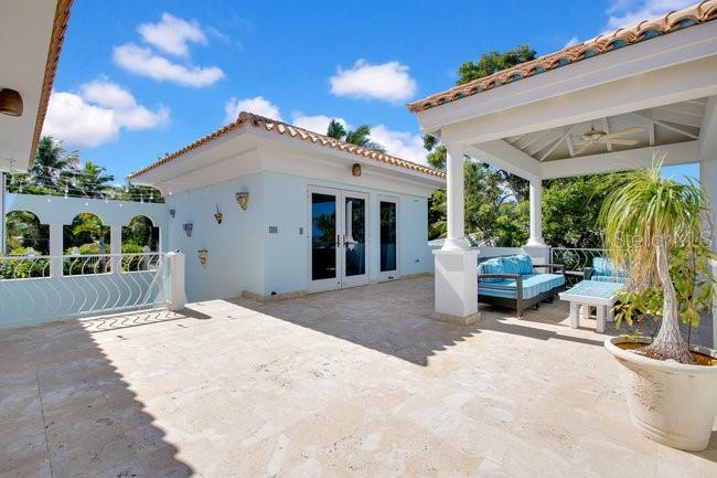 COLINA LINDA - Residential