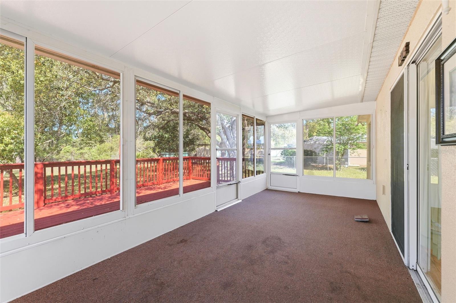 ROYAL HIGHLANDS - Residential