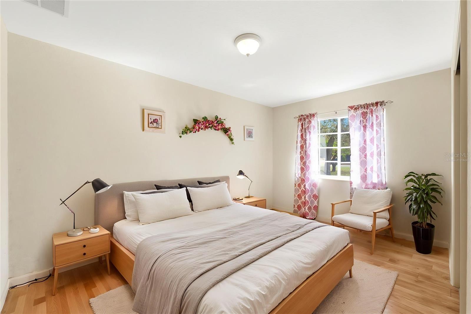 ROYAL HIGHLANDS - Residential