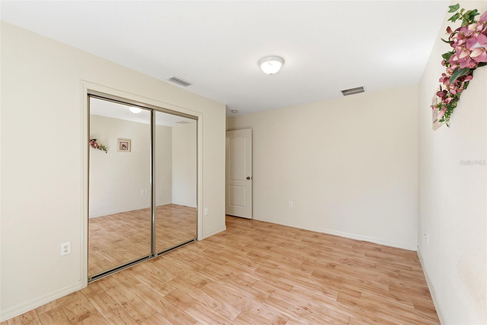 ROYAL HIGHLANDS - Residential