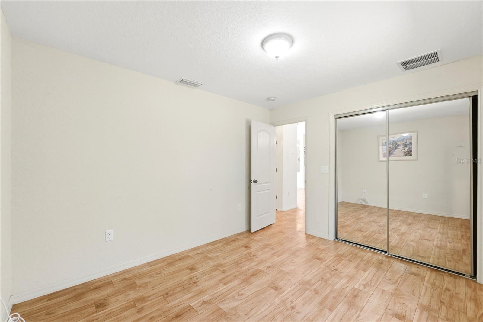 ROYAL HIGHLANDS - Residential