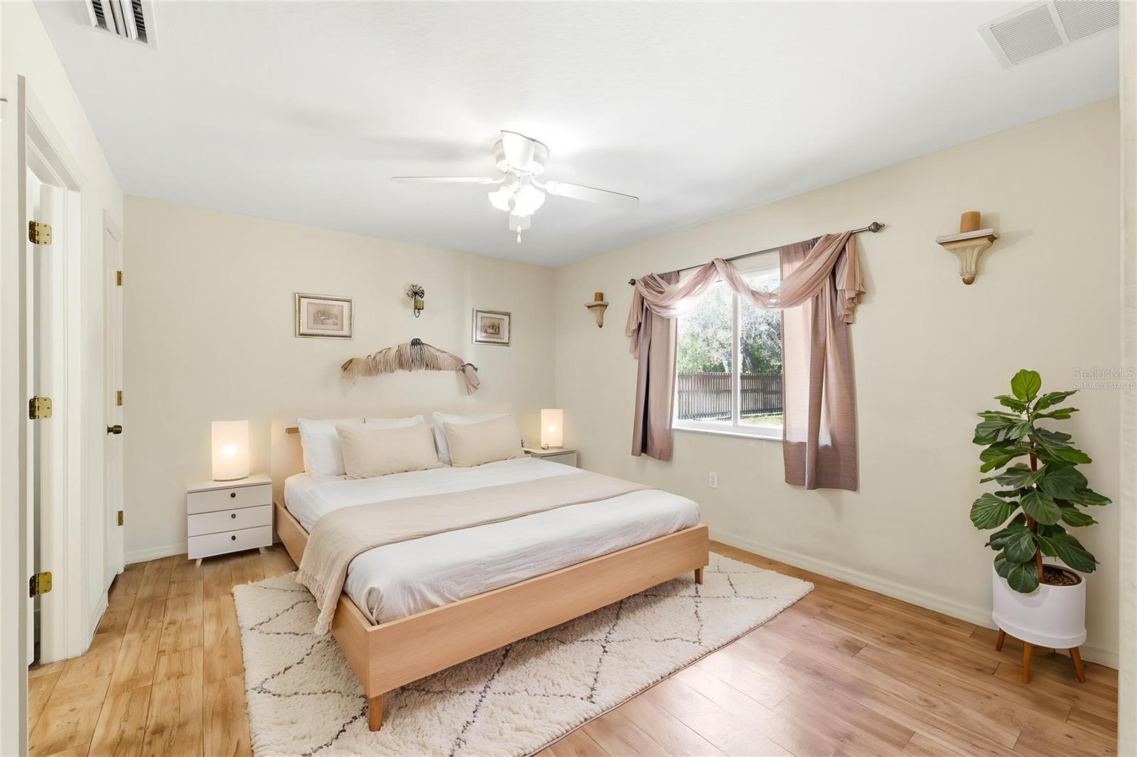 ROYAL HIGHLANDS - Residential