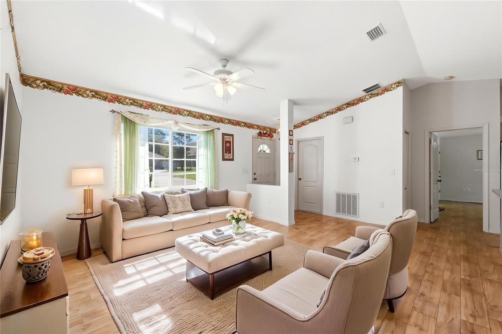 ROYAL HIGHLANDS - Residential