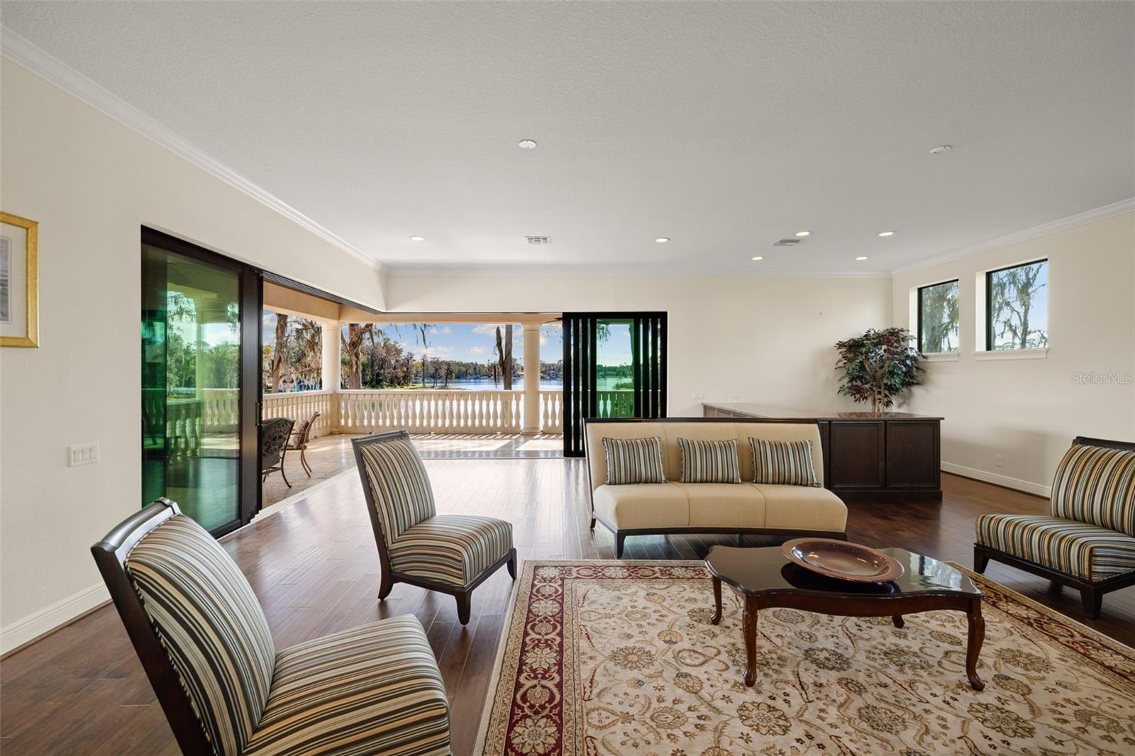 WATERSTONE - Residential