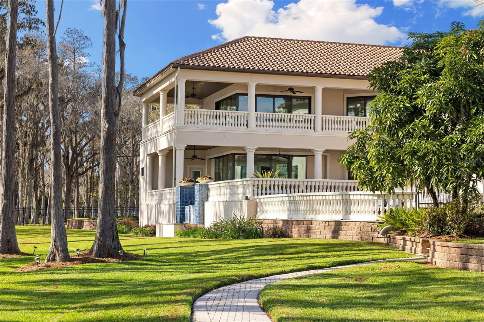 WATERSTONE - Residential