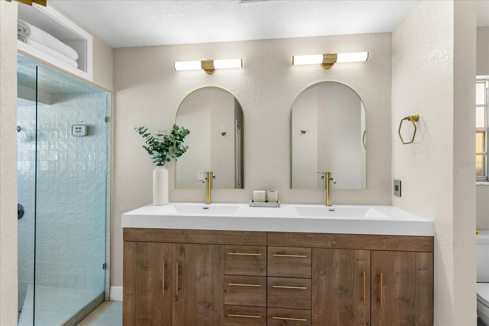 ROBERTS LANDING - Residential