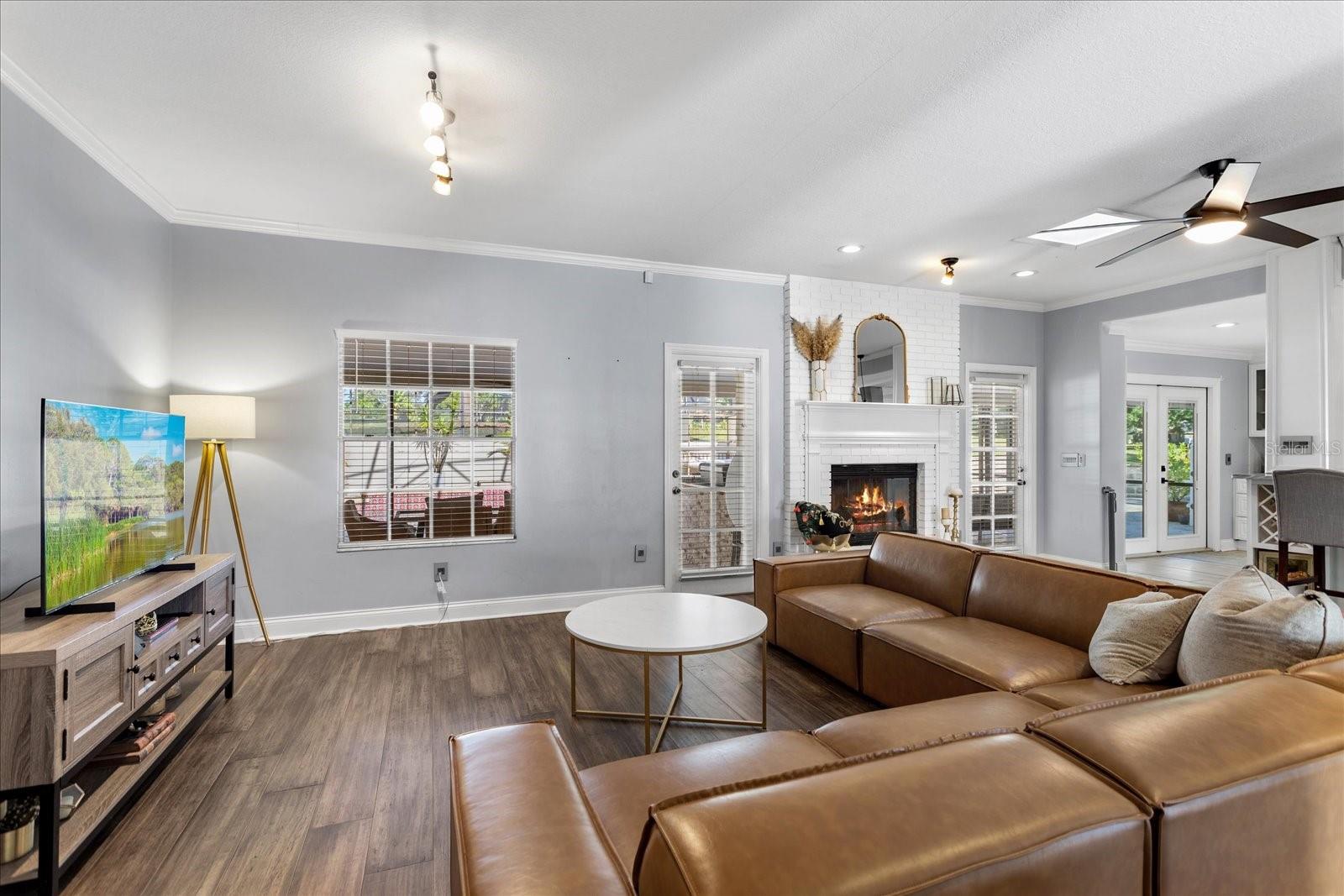 ROBERTS LANDING - Residential