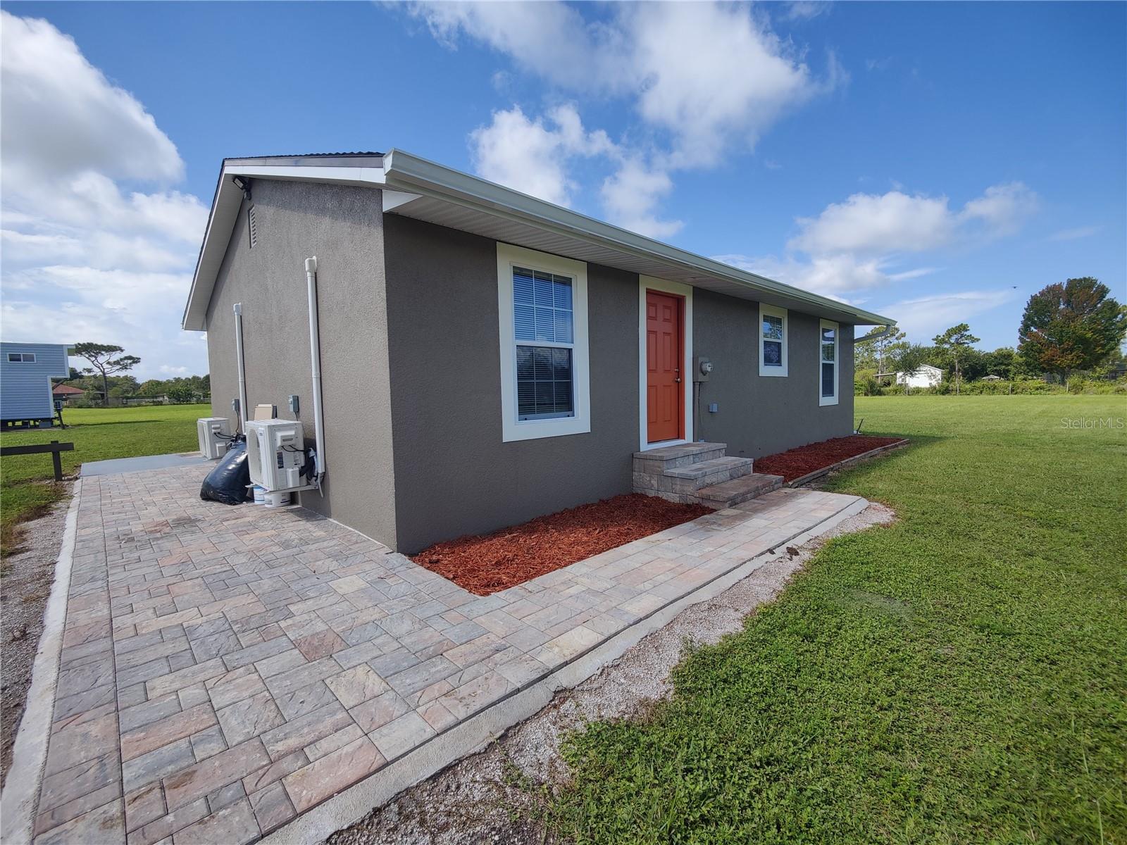 ORLANDO KISSIMMEE FARMS - Residential Lease