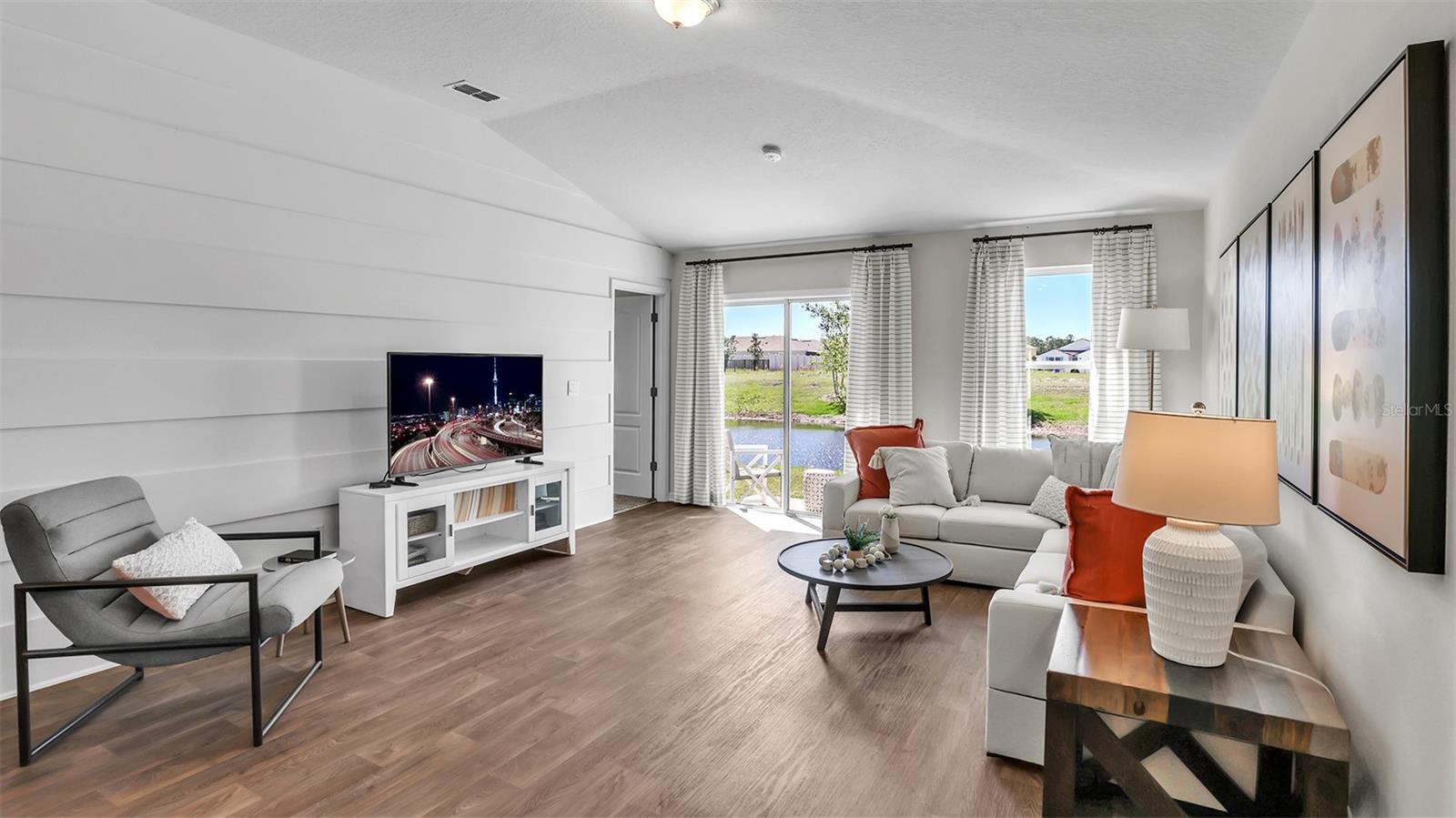 GRAND RESERVE AND GOLF CLUB - Residential