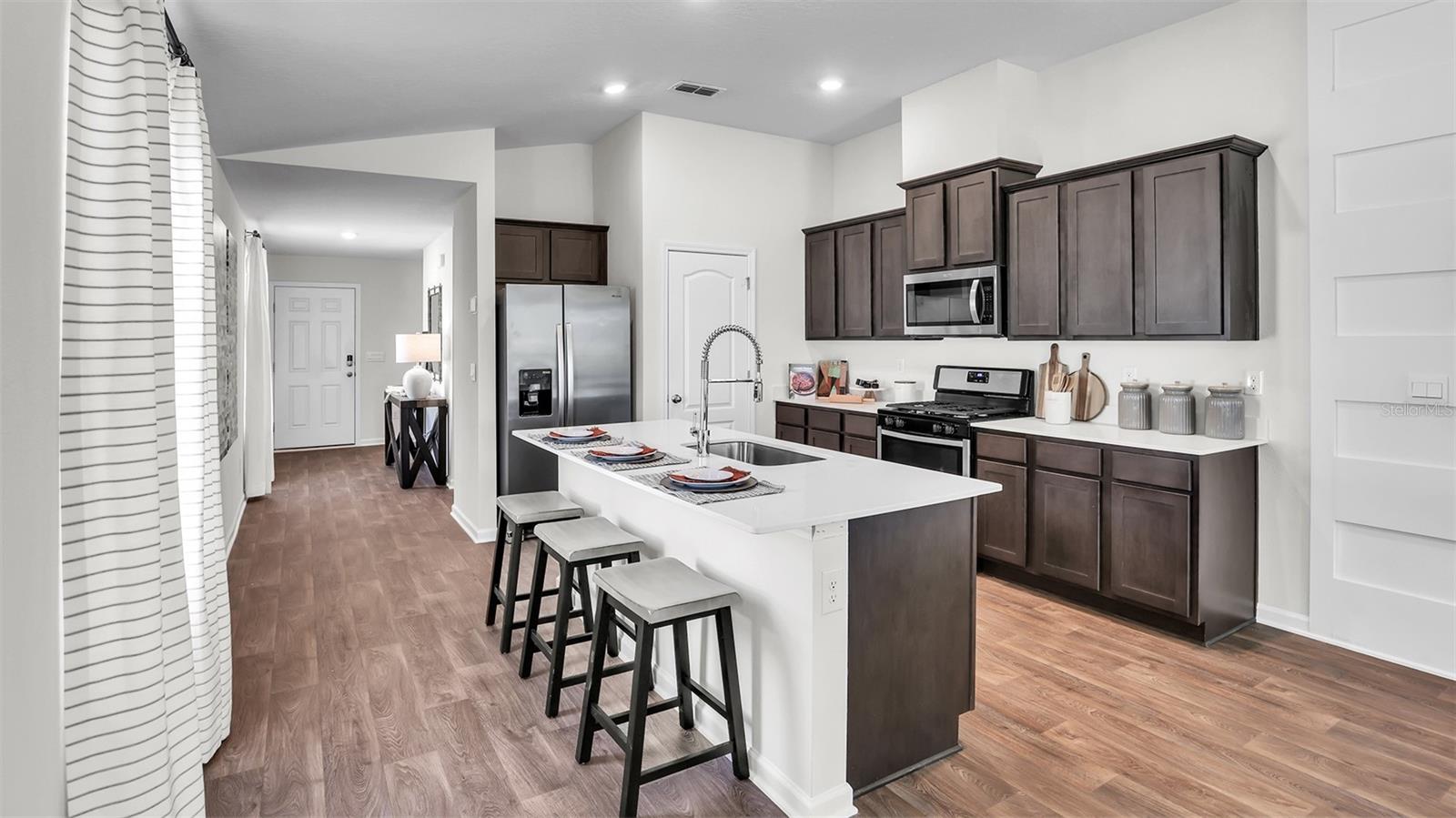 GRAND RESERVE AND GOLF CLUB - Residential