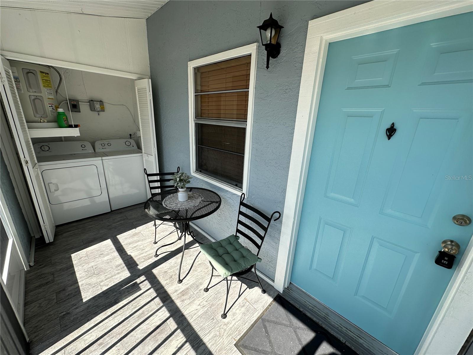 MIRROR LAKE SEC 3 - Residential Lease