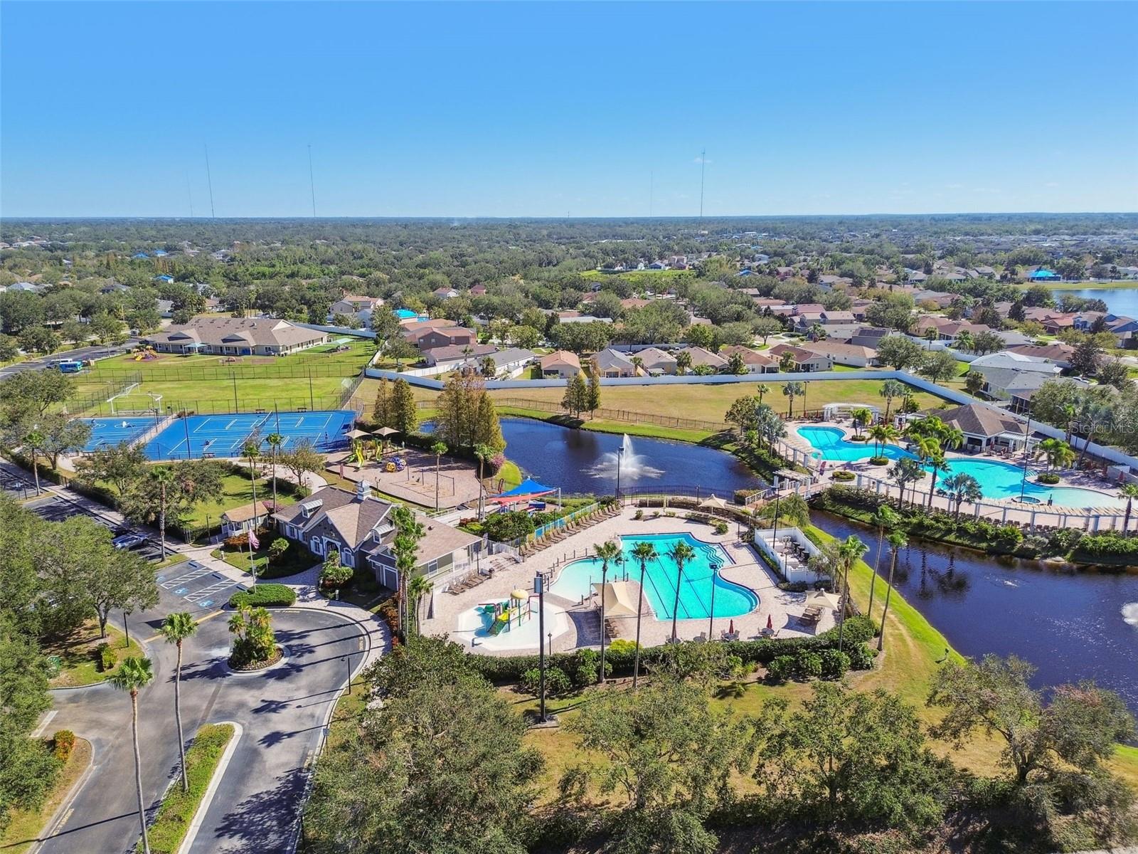 RIVERCREST TWNHMS WEST PHAS - Residential