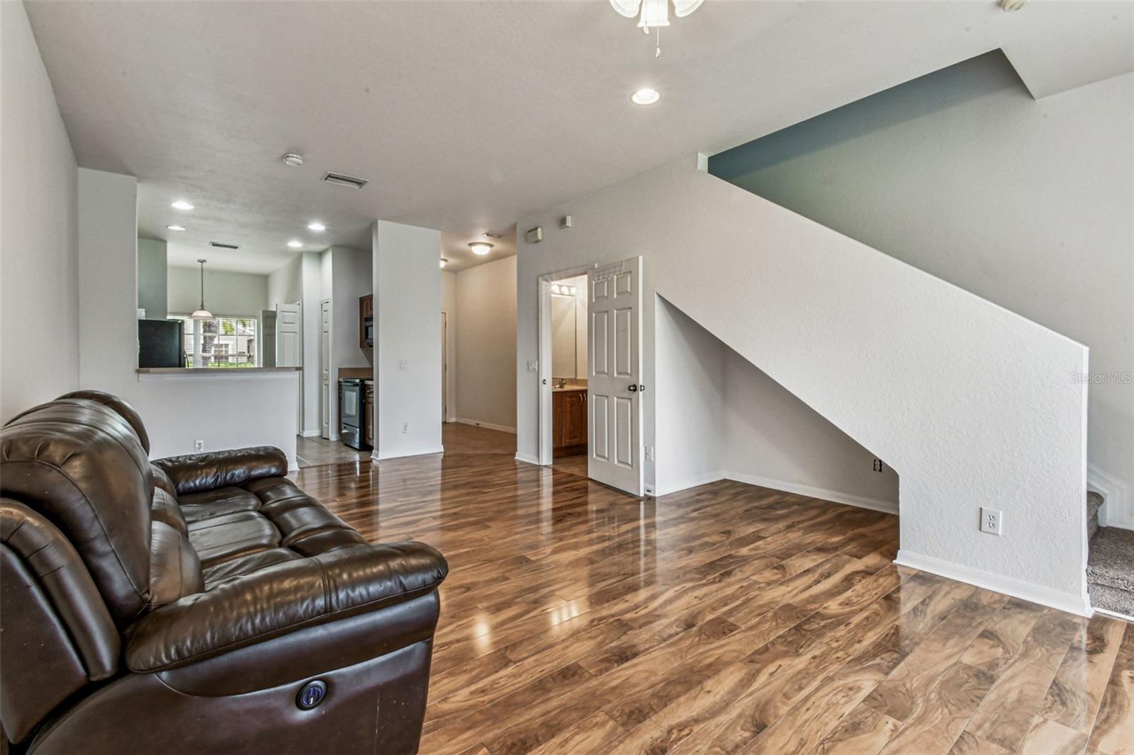 RIVERCREST TWNHMS WEST PHAS - Residential
