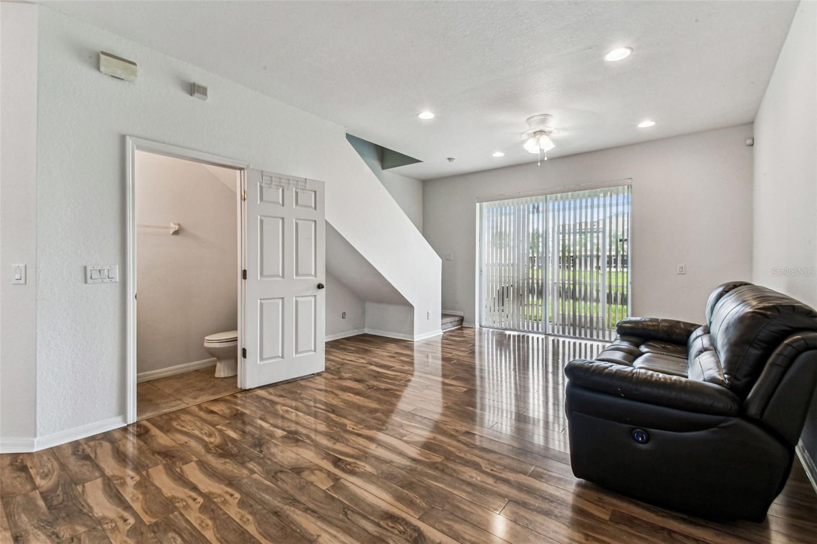 RIVERCREST TWNHMS WEST PHAS - Residential