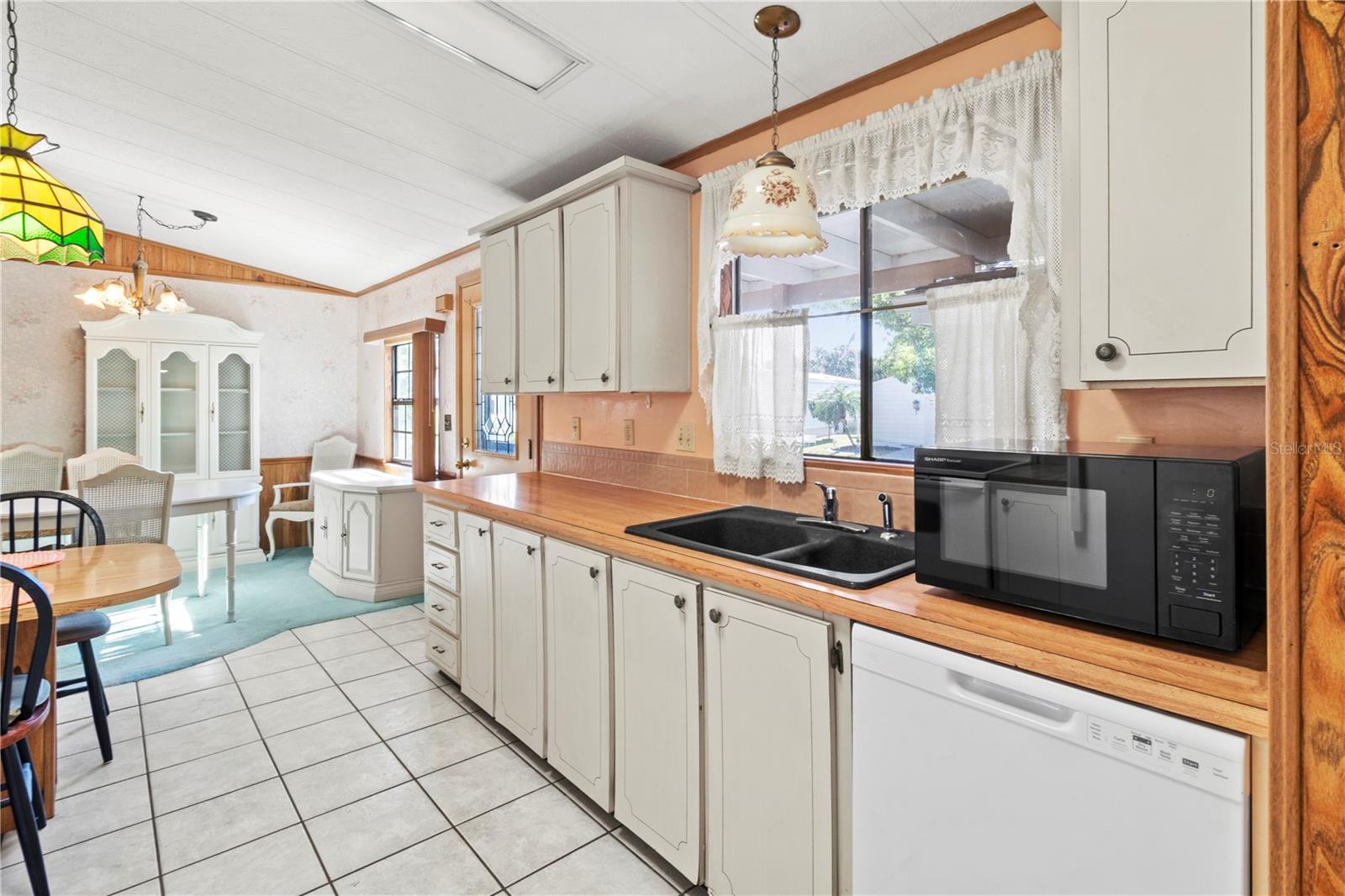 RIDGEWOOD MEADOWS PH II & III - Residential