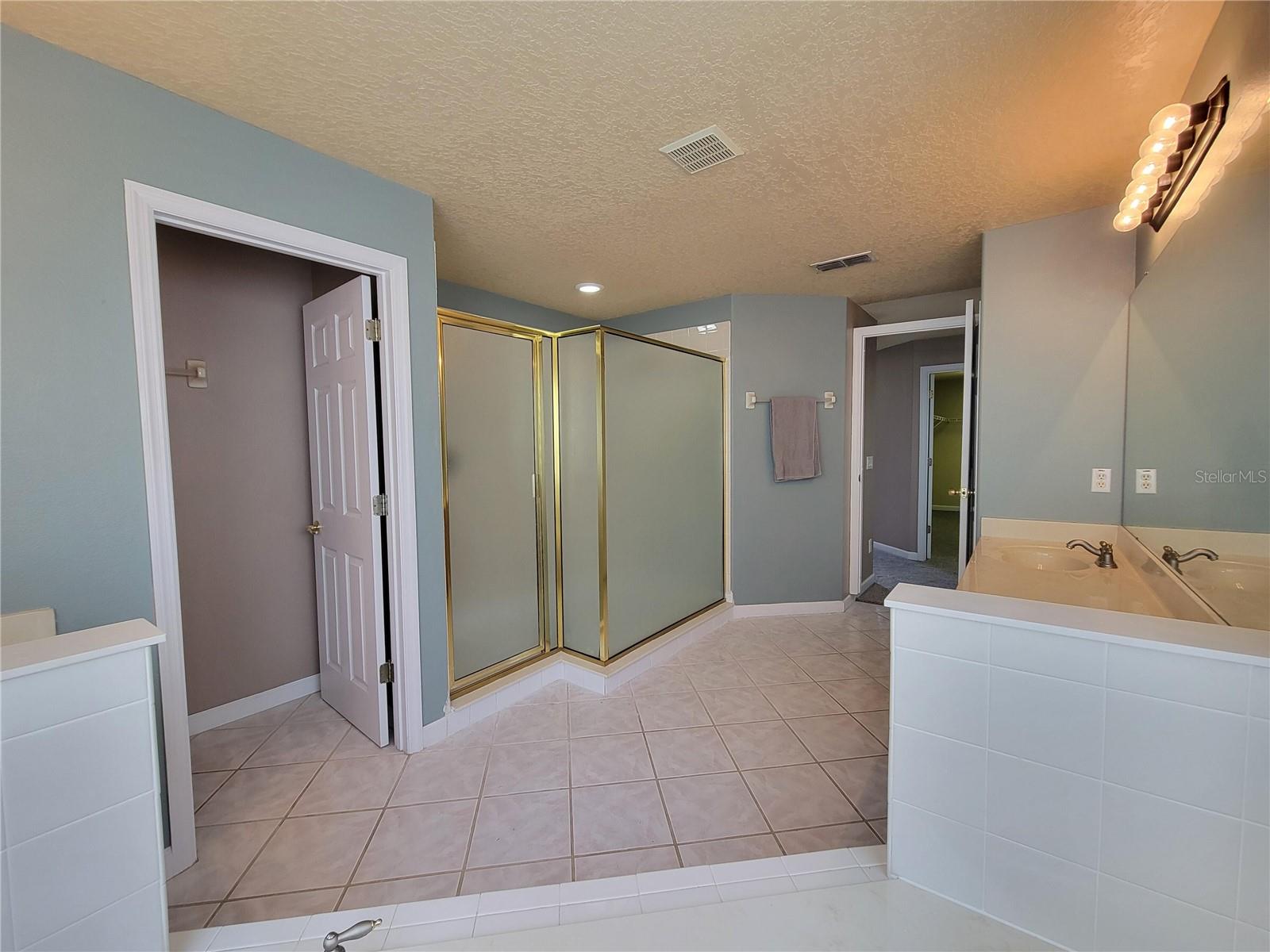 FELLS COVE UNITS 3-4 PH 2 - Residential