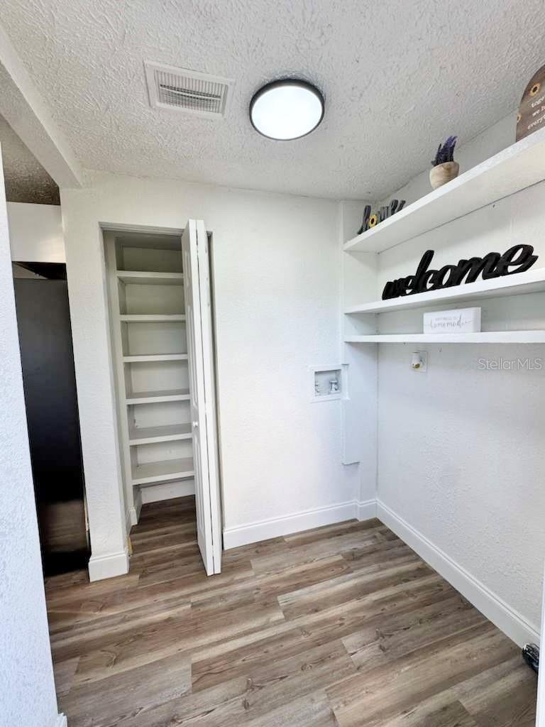 BELLEVIEW HILLS ESTATE - Residential